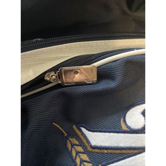 Milwaukee Brewers "M" Logo duffle bag MLB Baseball Inner Pockets Double Handle - Picture 10 of 11